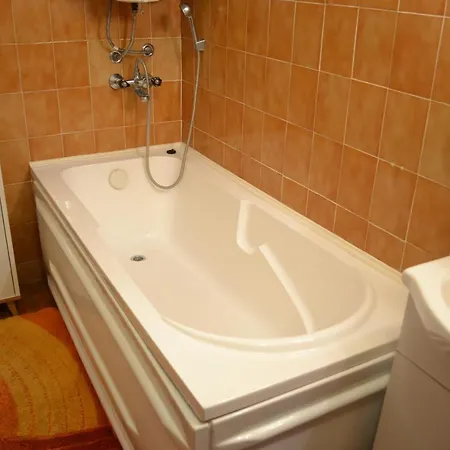 Nyaraló Szabó Nyaraló Gárdony